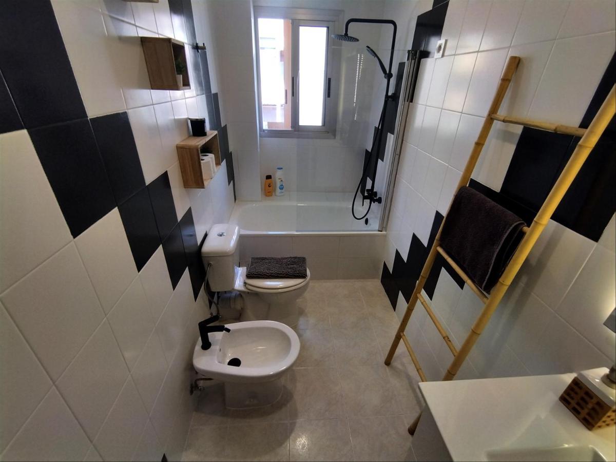 Guesthouse Shared With Host Alicante Eksteriør bilde