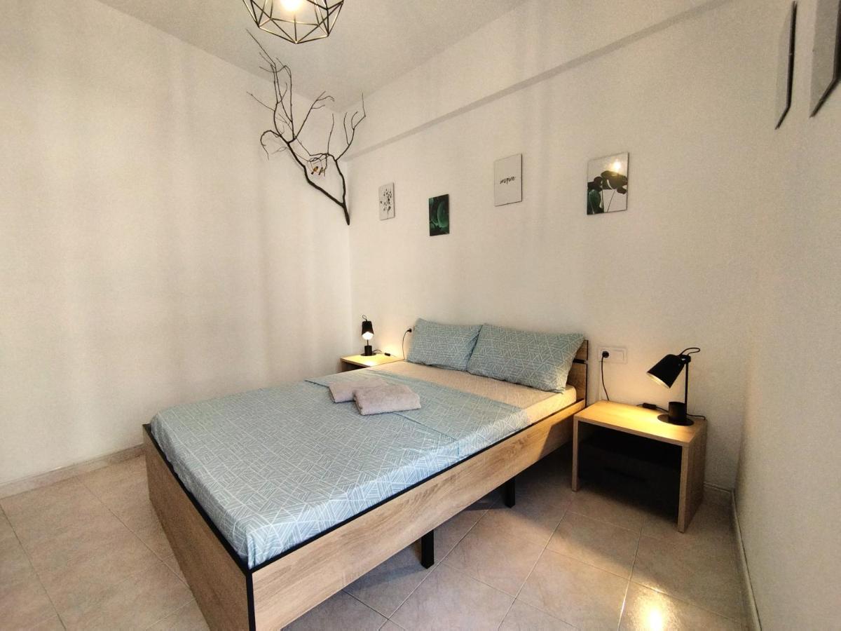 Guesthouse Shared With Host Alicante Eksteriør bilde