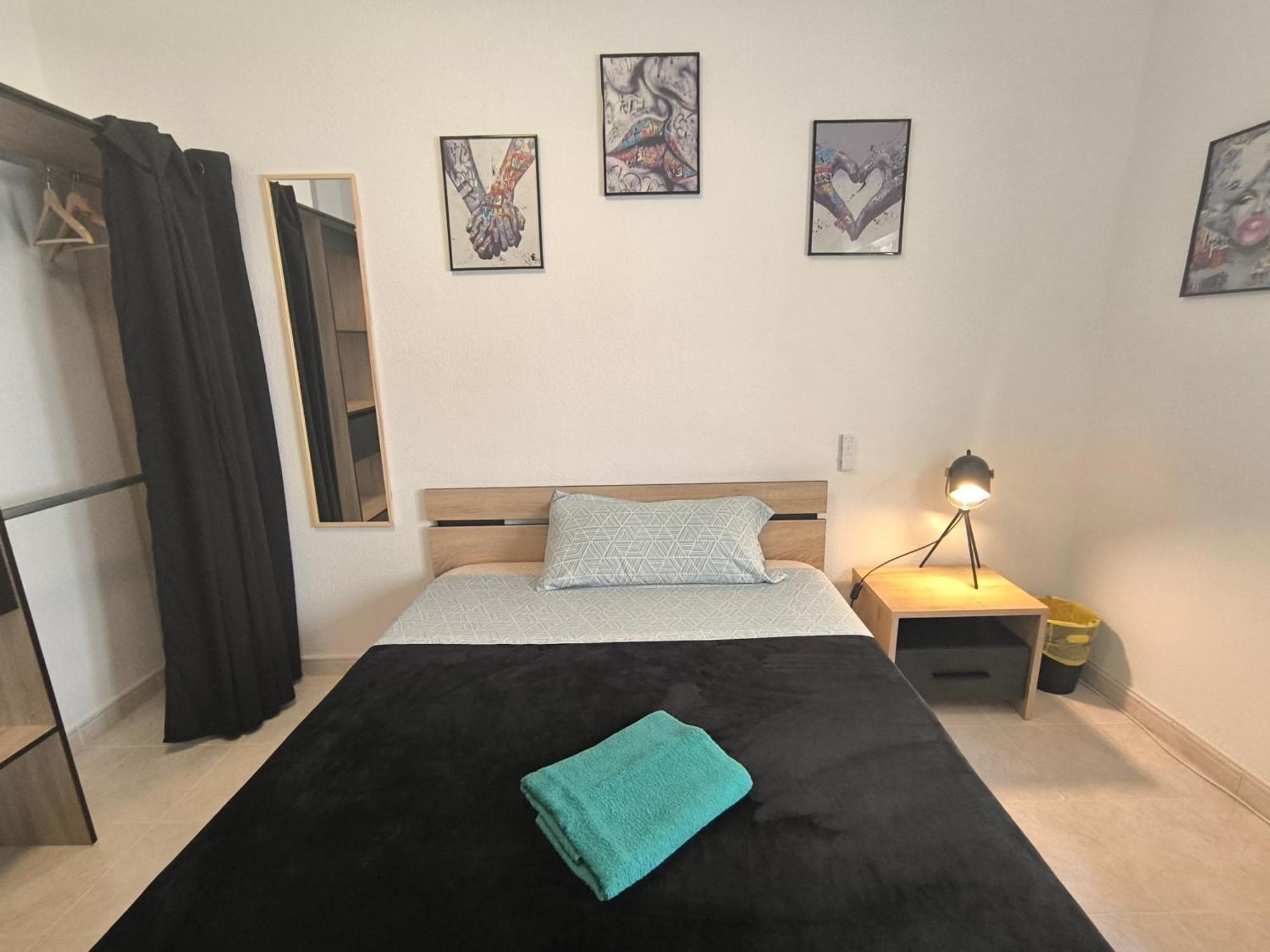 Guesthouse Shared With Host Alicante Eksteriør bilde